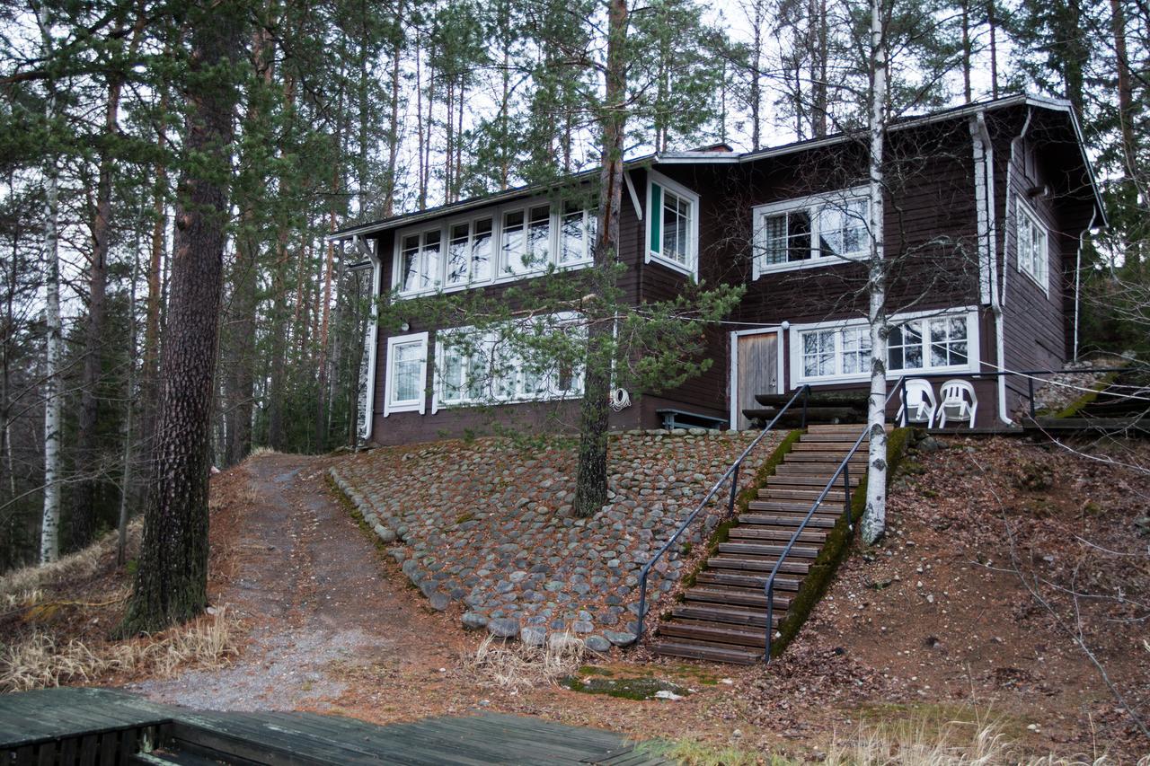 Hotel Urkin Piilopirtti Pinsio Экстерьер фото